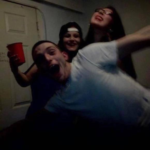 Meet your Posher, Amanda - Picture 1 of 1